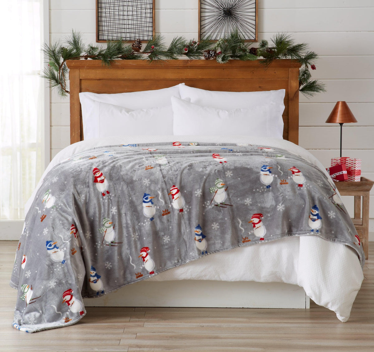 Holiday Velvet Plush Throw Blanket