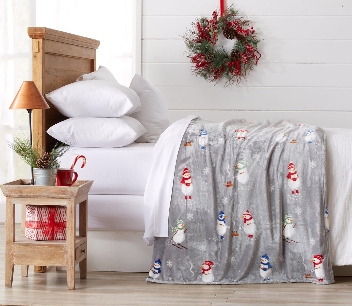 Holiday Velvet Plush Throw Blanket